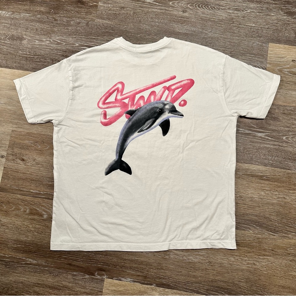 Pull&Bear Dolphin Graphic (Back) Tee in Cream and Pink S